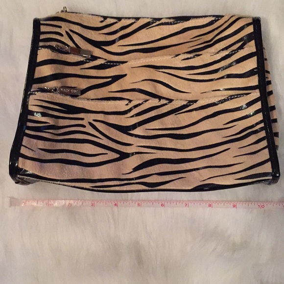 Mary Kay Purse and Cosmetic Bag Set - Picture 3 of 7